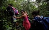 [ẢNH] Người di cư Honduras chạy trốn đói nghèo, ầm ầm đổ về biên giới Mỹ